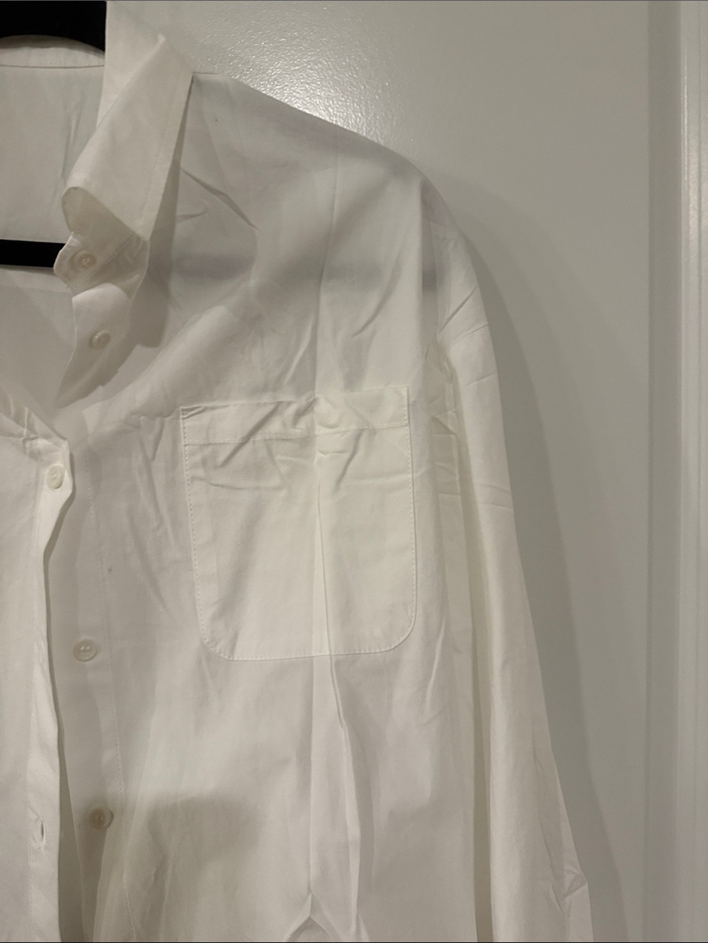 Cropped White Button-Down Shirt - Picture 7 of 16